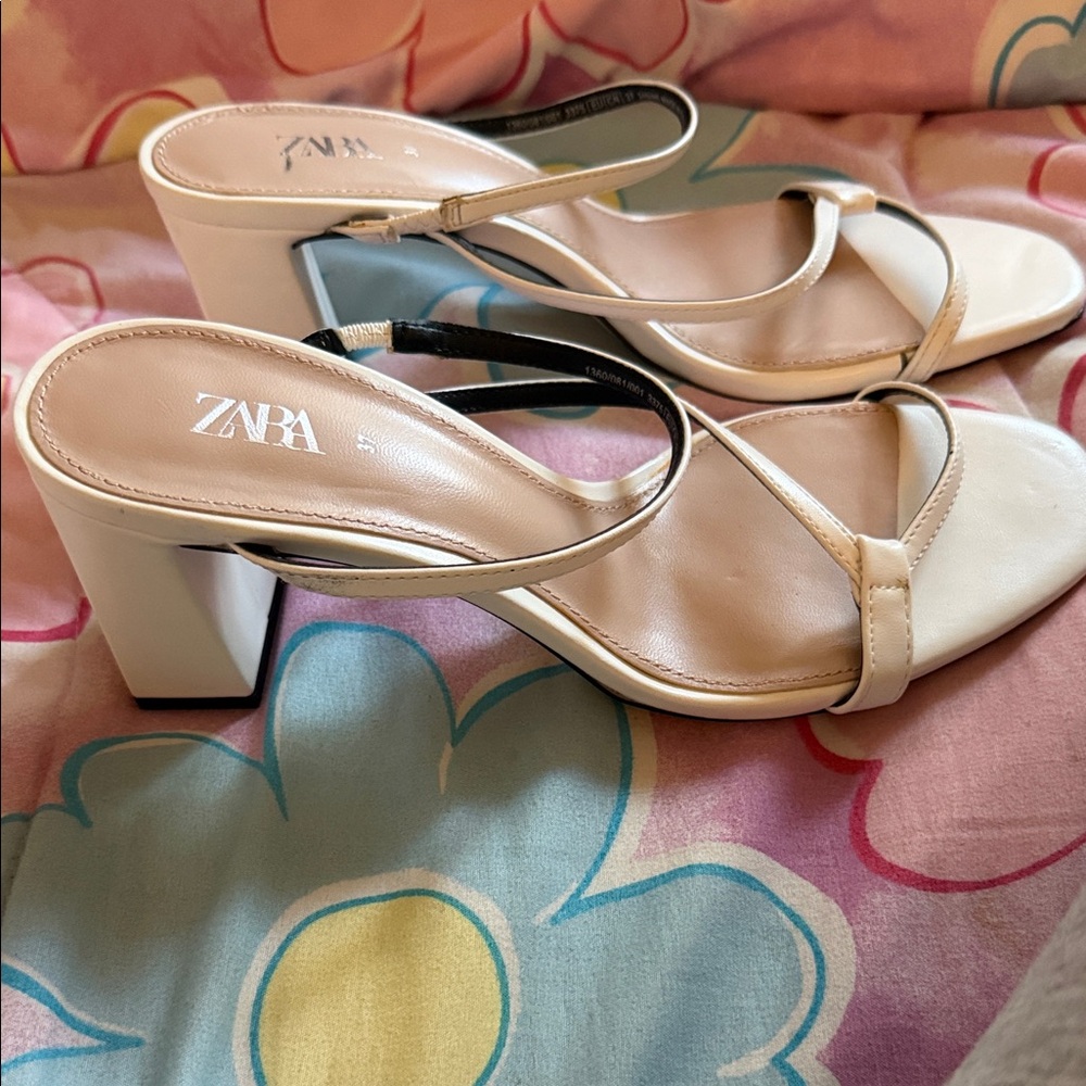 Zara Cream Strappy Block Heel Sandals with Thin Ankle Strap - Picture 4 of 6